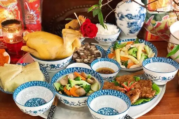Cách Bày Mâm Cúng Tất Niên Miền Trung: Quy Trình Chi Tiết Và Ý Nghĩa Văn Hóa