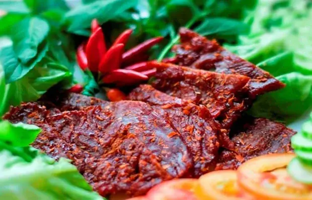 Cẩm Nang Làm Bò 1 Nắng: Món Ăn Vặt Lý Tưởng Cho Mọi Chuyến Đi