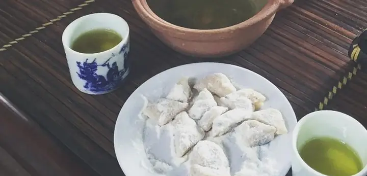 Chè Lam Truyền Thống: Hành Trình Khám Phá Ẩm Thực Bản Địa Việt