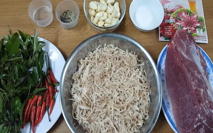 Hướng Dẫn Chi Tiết Cách Làm Nem Chua Thanh Hóa Tại Nhà