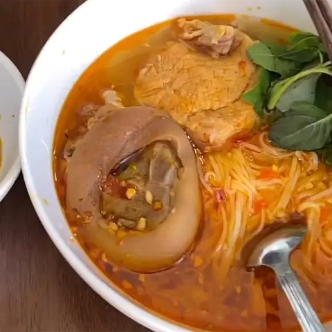 Cách Nấu Mì Quảng Phan Thiết Chuẩn Vị: Hướng Dẫn Từ A Đến Z