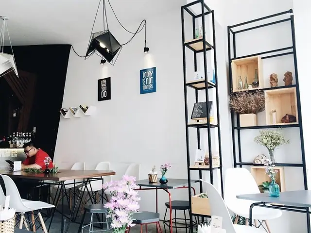 Top 6 Quán Cafe Chung Cư Phố Đi Bộ Nguyễn Huệ: Đánh Giá Chi Tiết Từ A Đến Z Top 6 Quán Cafe Chung Cư Phố Đi Bộ Nguyễn Huệ: Đánh Giá Chi Tiết Từ A Đến Z