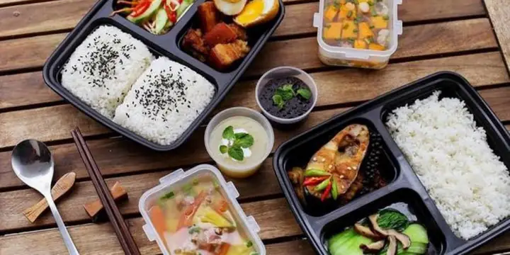 Top 7 Quán Cafe Cơm Văn Phòng Quận 1 Cho Bữa Trưa Đậm Đà