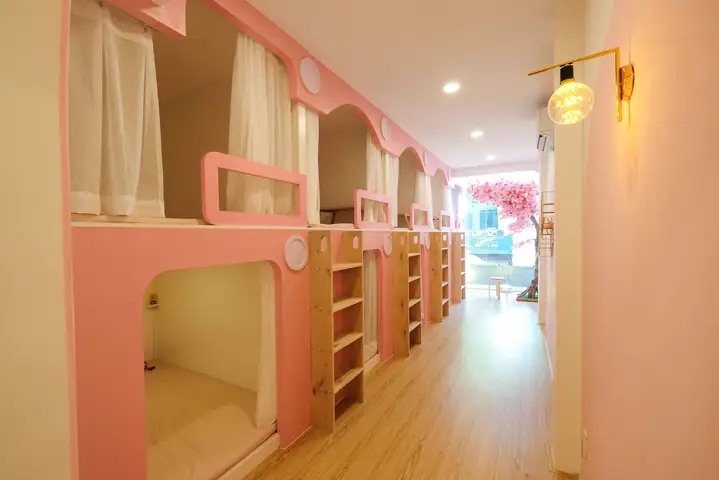 Khám Phá 12 Quán Cafe Phòng Riêng Lãng Mạn Cho Cặp Đôi
