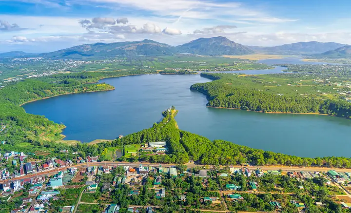 Cẩm Nang Du Lịch Gia Lai: 10 Phần Không Thể Bỏ Qua Cho Chuyến Đi Hoàn Hảo Cẩm Nang Du Lịch Gia Lai: 10 Phần Không Thể Bỏ Qua Cho Chuyến Đi Hoàn Hảo