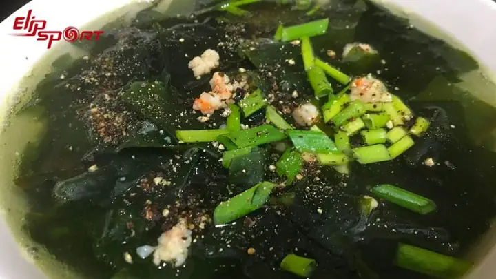 Canh Rong Biển Bao Nhiêu Calo? Cẩm Nang Dinh Dưỡng Cho Du Khách Thông Thái Canh Rong Biển Bao Nhiêu Calo? Cẩm Nang Dinh Dưỡng Cho Du Khách Thông Thái