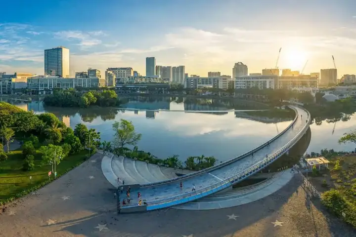 Khám Phá Cầu Ánh Sao – Hướng Dẫn Du Lịch Và Chụp Ảnh Cho Giới Trẻ