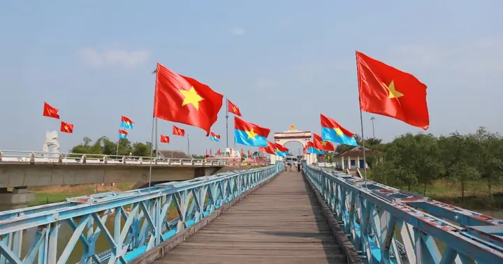 Cầu Hiền Lương Vĩ Tuyến 17: Điểm Đến Lịch Sử Không Thể Bỏ Qua?