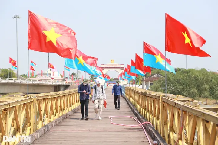 Cầu Hiền Lương Vĩ Tuyến 17: Điểm Đến Lịch Sử Không Thể Bỏ Qua?