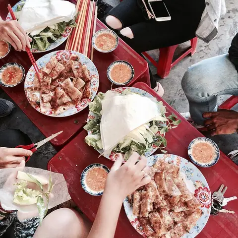 Chả Lụi Hàm Tân: Review Chi Tiết Và Hướng Dẫn Ăn Tại Phan Thiết Chả Lụi Hàm Tân: Review Chi Tiết Và Hướng Dẫn Ăn Tại Phan Thiết