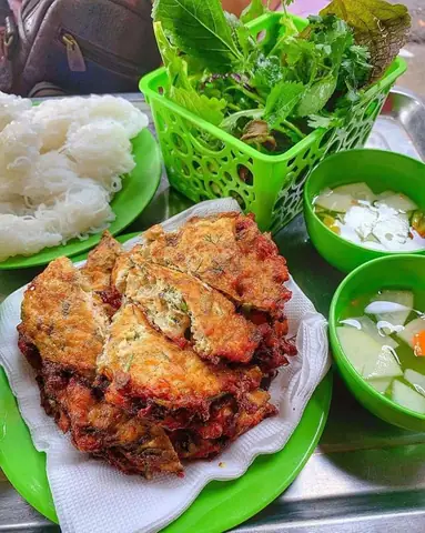Chả Rươi: Món Ăn Đặc Sản Từ Rươi Của Vùng Tứ Kỳ Chả Rươi: Món Ăn Đặc Sản Từ Rươi Của Vùng Tứ Kỳ