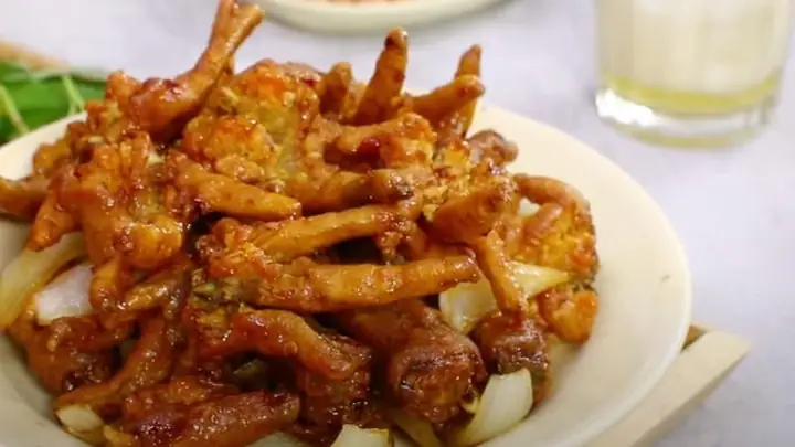 Chân Gà Quái Thú Sài Gòn: Đánh Giá Chi Tiết Về Món Ăn Vặt "gây Nghiện" Này