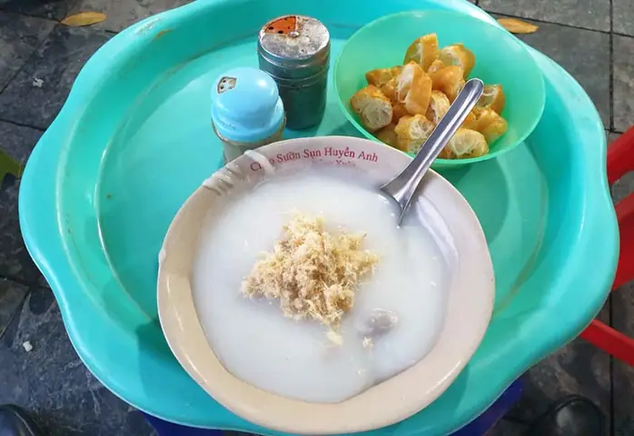 Review Cháo Sườn Sụn Huyền Anh 4a Hàng Vải: Thử Thách Vị Giác Trung Thành