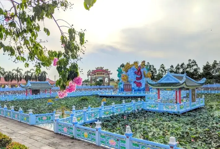 Khám Phá Du Lịch Châu Đốc: 10 Điểm Đến Không Thể Bỏ Lỡ