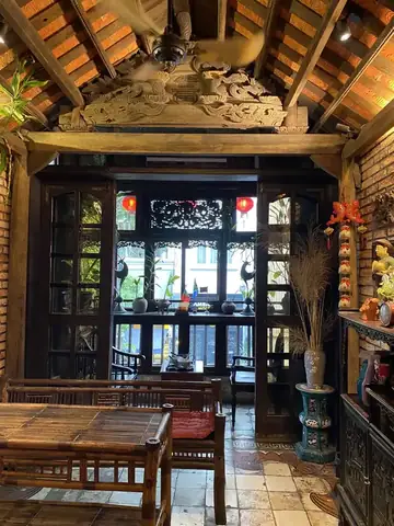 Cẩm Nang Chè Khúc Bạch Quận 1: Quán Thanh & Những Lựa Chọn Ngon Nhất