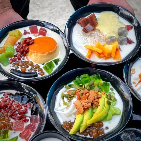 Top 10 Quán Chè Thái Ngon Sài Gòn: Đánh Giá Chi Tiết & Bảng So Sánh Top 10 Quán Chè Thái Ngon Sài Gòn: Đánh Giá Chi Tiết & Bảng So Sánh