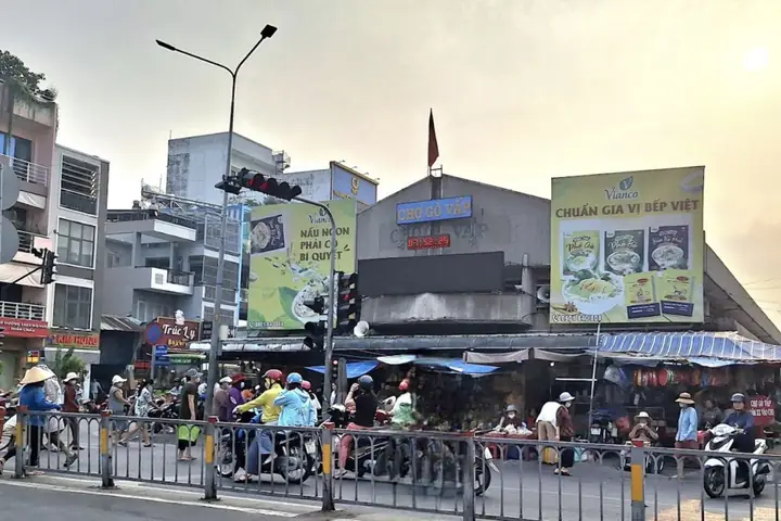 Chợ Cầu Quang Trung Gò Vấp Là Gì? Hướng Dẫn Khám Phá & Trải Nghiệm Thực Tế Chợ Cầu Quang Trung Gò Vấp Là Gì? Hướng Dẫn Khám Phá & Trải Nghiệm Thực Tế