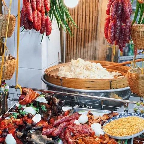 Chợ Đêm Cần Thơ: Cẩm Nang Khám Phá Thiên Đường Ăn Uống & Mua Sắm