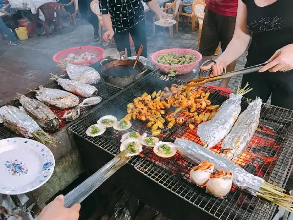 Khám Phá Chợ Đêm Vũng Tàu: Hướng Dẫn Ăn Uống & Mua Sắm Khám Phá Chợ Đêm Vũng Tàu: Hướng Dẫn Ăn Uống & Mua Sắm