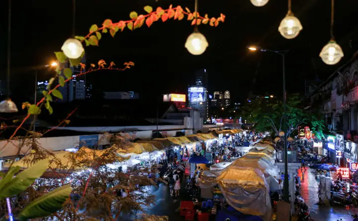 Chợ Đêm Sài Gòn Quận 1: Địa Điểm, Giờ Mở Cửa Và Ẩm Thực Phải Thử