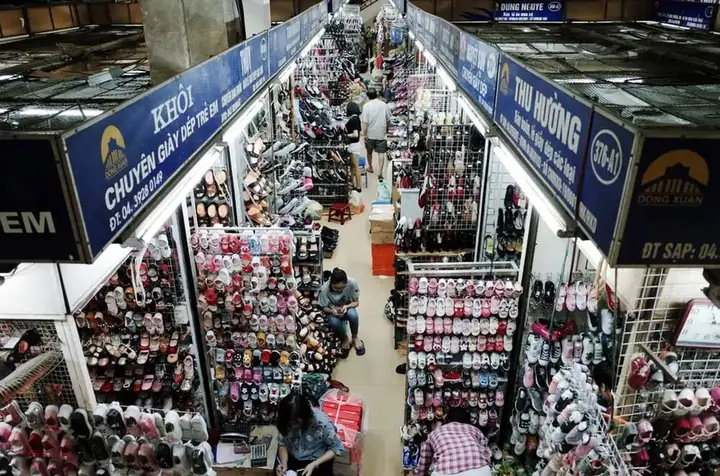 Chợ Đồng Xuân Bán Gì? Cẩm Nang Mua Sắm Toàn Tập Cho Du Khách