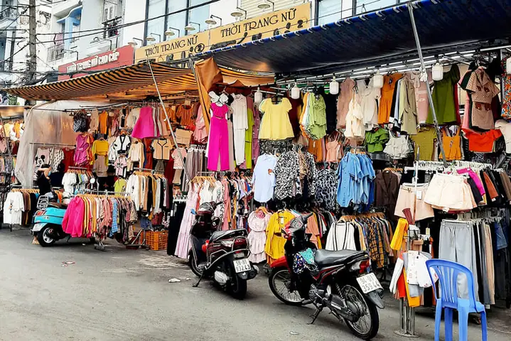 Chợ Hạnh Thông Tây: Cẩm Nang Mua Sỉ Hàng Thời Trang Chi Tiết