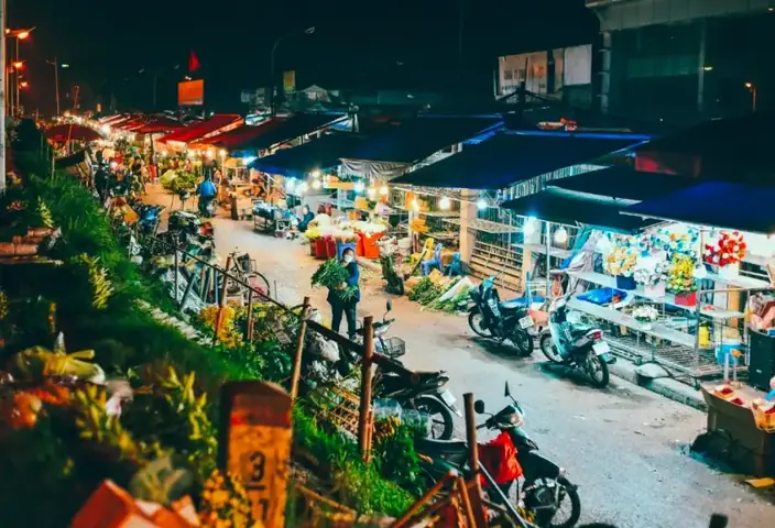 Khám Phá Chợ Hoa Quảng Bá: Hướng Dẫn Tham Quan Và Mua Sắm