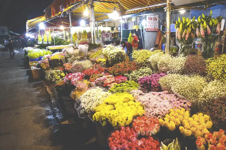Khám Phá Chợ Hoa Quảng Bá: Hướng Dẫn Tham Quan Và Mua Sắm