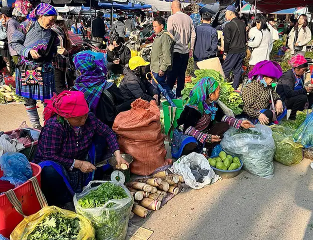 Chợ Phiên Bắc Hà Lào Cai: Hành Trình Khám Phá Trái Tim Văn Hóa Tây Bắc Chợ Phiên Bắc Hà Lào Cai: Hành Trình Khám Phá Trái Tim Văn Hóa Tây Bắc