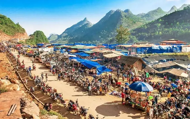Xác Định Ngày Họp Chợ Phiên Bắc Hà: Chủ Nhật Hàng Tuần