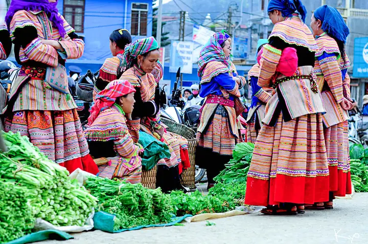 Review Chợ Phiên Đồng Văn Hà Giang: Văn Hóa Và Ẩm Thực Vùng Cao