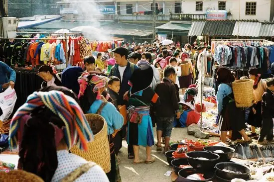 Review Chợ Phiên Đồng Văn Hà Giang: Văn Hóa Và Ẩm Thực Vùng Cao