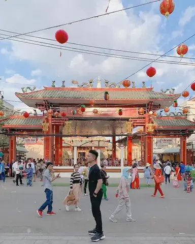 Chùa Bà Bình Dương Cầu Gì? Ý Nghĩa Và Phong Tục Cầu Nguyện Chùa Bà Bình Dương Cầu Gì? Ý Nghĩa Và Phong Tục Cầu Nguyện