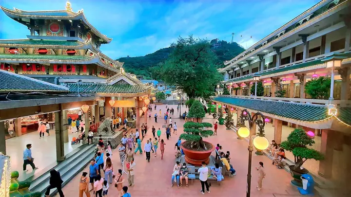 Chùa Bà Châu Đốc: Điểm Đến Tâm Linh An Giang Chùa Bà Châu Đốc: Điểm Đến Tâm Linh An Giang