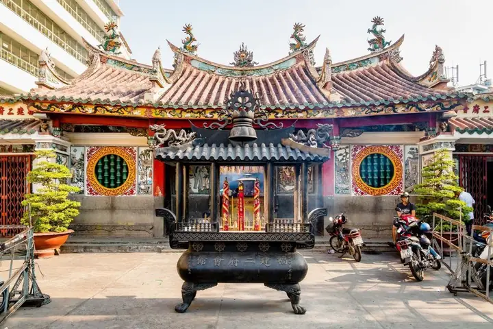 Tại Sao Chùa Bà Thiên Hậu Linh Thiêng Và Được Nhiều Người Tín Ngưỡng? Tại Sao Chùa Bà Thiên Hậu Linh Thiêng Và Được Nhiều Người Tín Ngưỡng?