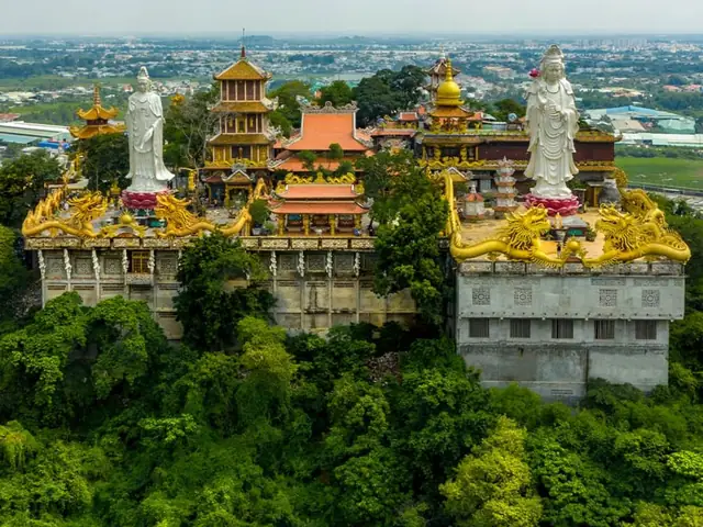 Cẩm Nang Tham Quan Chùa Châu Thới Bình Dương: Giờ Mở Cửa, Lịch Sử & Kinh Nghiệm Thực Tế