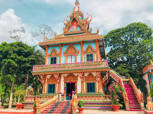 Chùa Chén Kiểu Sóc Trăng: Hướng Dẫn Chi Tiết Và Thông Tin Du Lịch