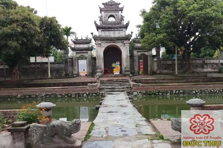 Chùa Chuông Thành Phố Hưng Yên: Lịch Sử, Kiến Trúc Và Hướng Dẫn Tham Quan Chùa Chuông Thành Phố Hưng Yên: Lịch Sử, Kiến Trúc Và Hướng Dẫn Tham Quan
