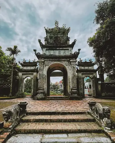 Chùa Chuông Thành Phố Hưng Yên: Lịch Sử, Kiến Trúc Và Hướng Dẫn Tham Quan Chùa Chuông Thành Phố Hưng Yên: Lịch Sử, Kiến Trúc Và Hướng Dẫn Tham Quan