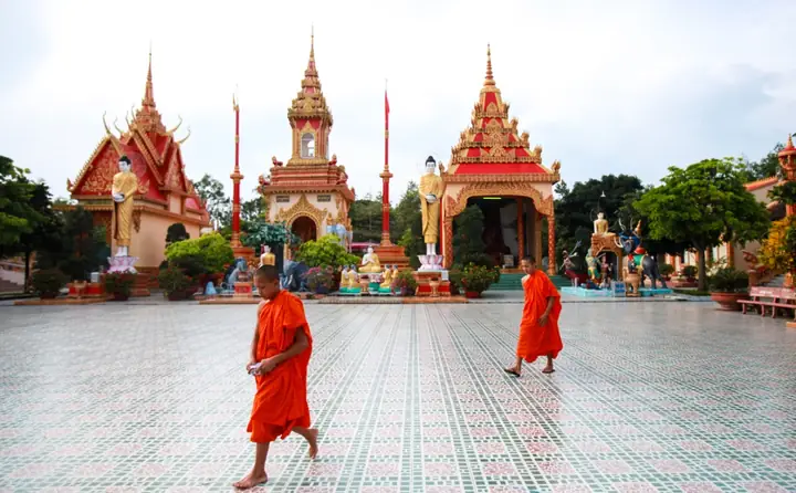 Chùa Xiêm Cán Bạc Liêu: Cẩm Nang Khám Phá Ngôi Chùa Lớn Nhất & Đẹp Nhất Đồng Bằng Sông Cửu Long