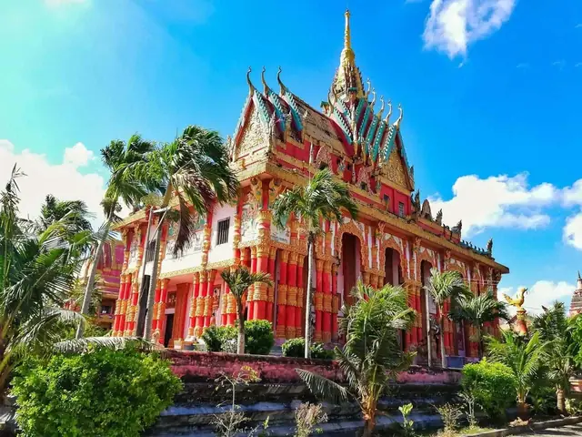 Chùa Xiêm Cán Bạc Liêu: Cẩm Nang Khám Phá Ngôi Chùa Lớn Nhất & Đẹp Nhất Đồng Bằng Sông Cửu Long