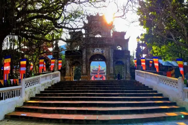 Chùa Hương Hương Sơn Mỹ Đức Hà Nội: Tổng Quan Và Những Thông Tin Cần Biết