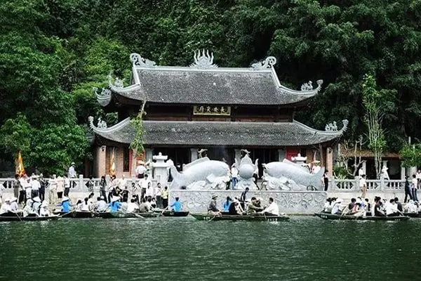 Chùa Hương Hương Sơn Mỹ Đức Hà Nội: Tổng Quan Và Những Thông Tin Cần Biết