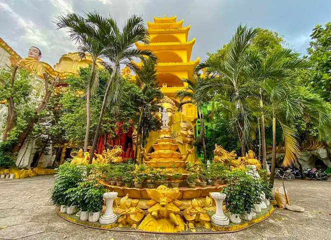 Chùa Kỳ Quang 2: Lịch Sử, Kiến Trúc 5 Không, Hoạt Động Từ Thiện Chùa Kỳ Quang 2: Lịch Sử, Kiến Trúc 5 Không, Hoạt Động Từ Thiện