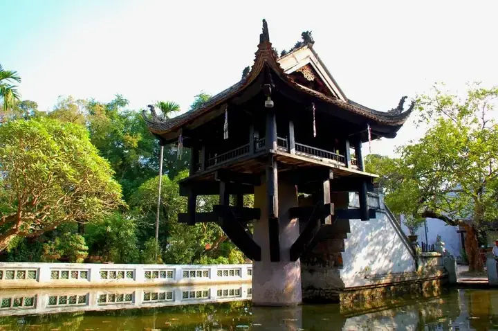 Hướng Dẫn Giờ Mở Cửa & Giá Vé Chùa Một Cột – Lịch Trình Tham Quan