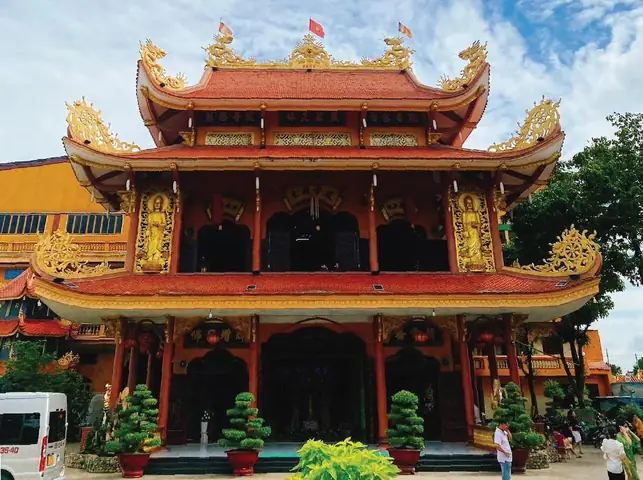 Chùa Pháp Bửu Hóc Môn: Lịch Sử, Kiến Trúc Và Hướng Dẫn Tham Quan