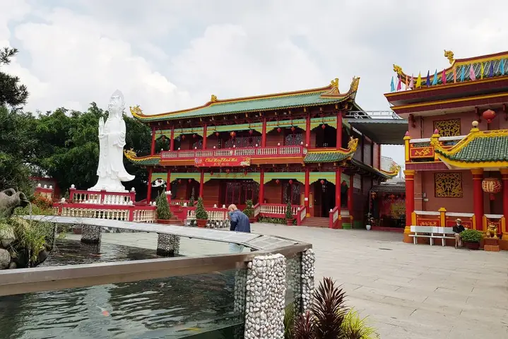 Khám Phá Chùa Bốn Mặt Quận 8: Lịch Sử, Kiến Trúc Và Linh Thiêng Khám Phá Chùa Bốn Mặt Quận 8: Lịch Sử, Kiến Trúc Và Linh Thiêng