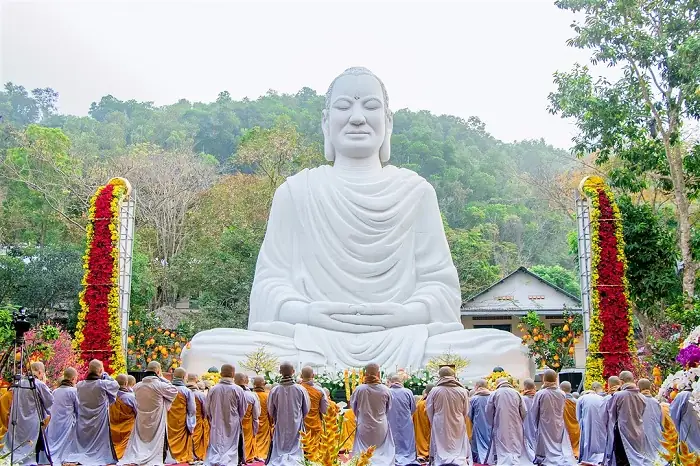 Chùa Phật Quang Bà Rịa Vũng Tàu: Review Chi Tiết Và Lời Khuyên Tham Quan Thực Tế Chùa Phật Quang Bà Rịa Vũng Tàu: Review Chi Tiết Và Lời Khuyên Tham Quan Thực Tế