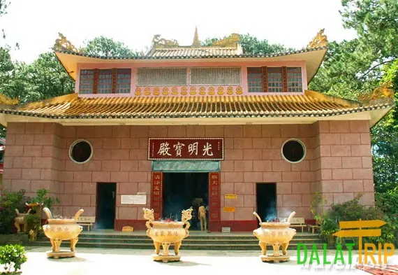 Khám Phá Lịch Sử Và Kiến Trúc Chùa Thiên Vương Cổ Sát Tại Đà Lạt Khám Phá Lịch Sử Và Kiến Trúc Chùa Thiên Vương Cổ Sát Tại Đà Lạt