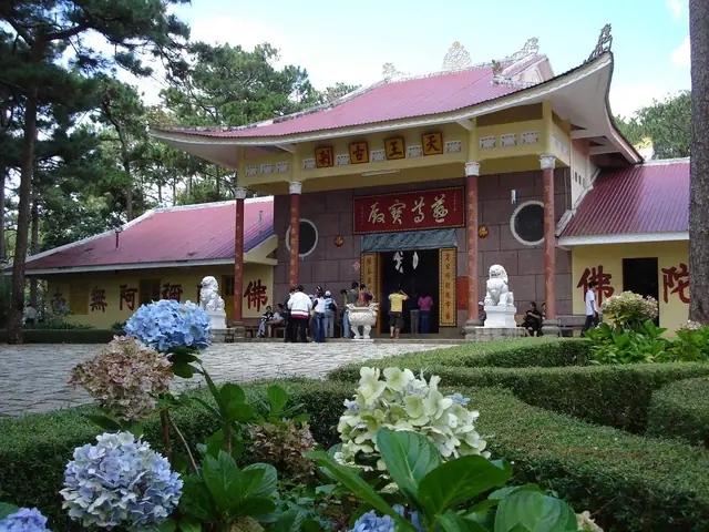 Khám Phá Lịch Sử Và Kiến Trúc Chùa Thiên Vương Cổ Sát Tại Đà Lạt Khám Phá Lịch Sử Và Kiến Trúc Chùa Thiên Vương Cổ Sát Tại Đà Lạt
